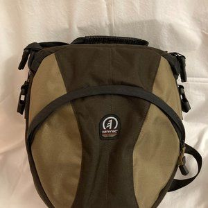 Tamrac Camera Backpack Velocity 9X Model in Brown/Tan
